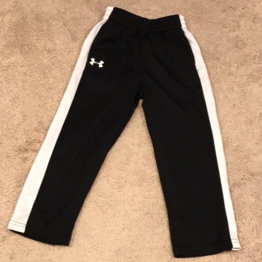 UNDER ARMOUR Pants. Size 4